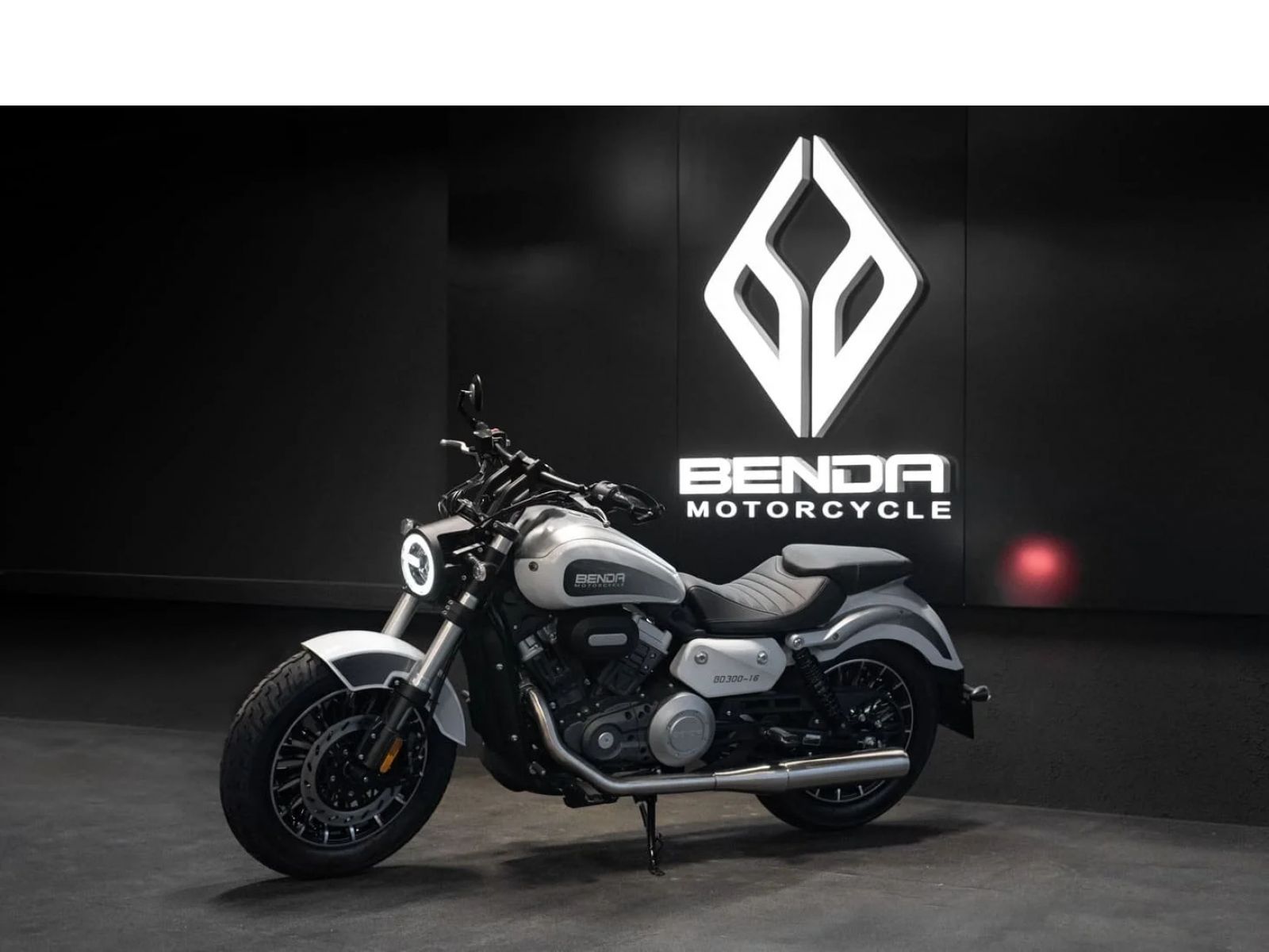 Круизер BENDA Rock 300 (WHITE) 2026